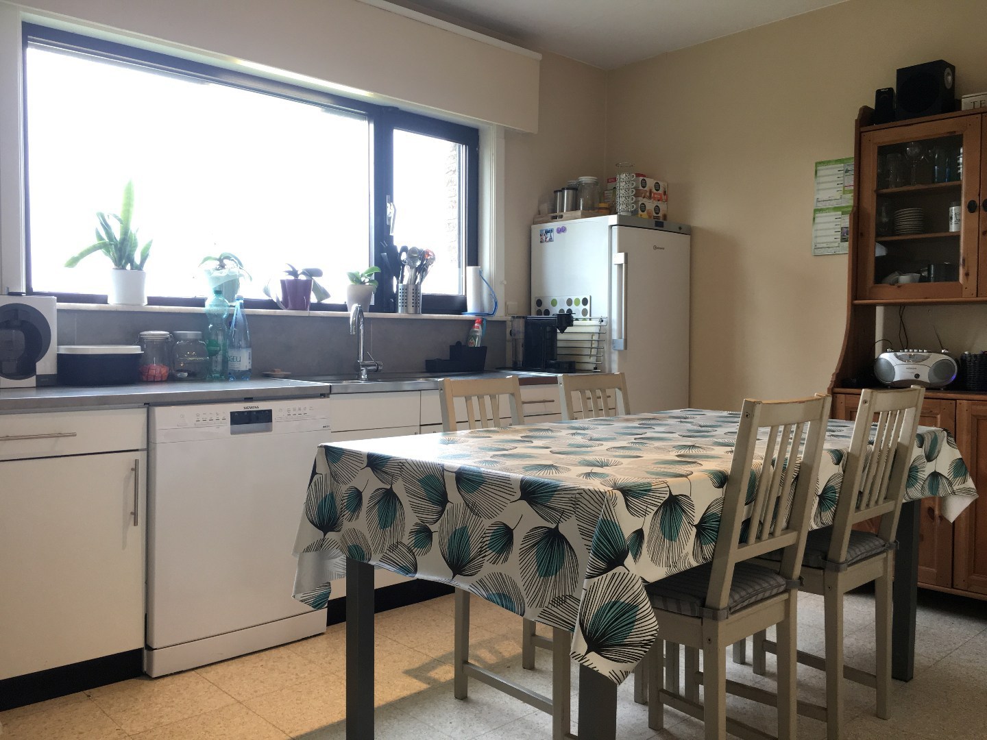 Gelijkvloerse woning met garage en tuin op 610m² 