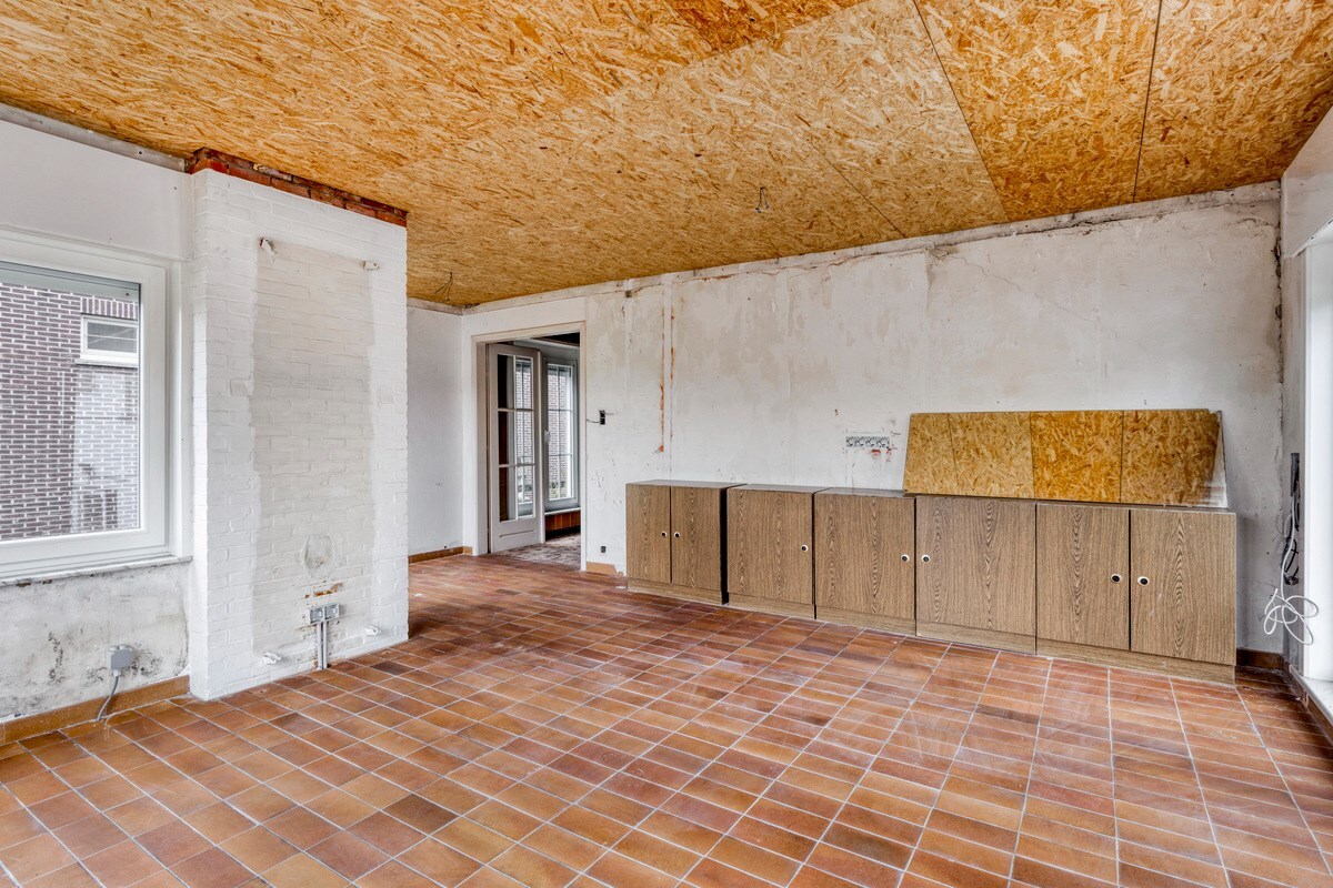 VILLA  met tuin, terras en garage in Zoutleeuw 