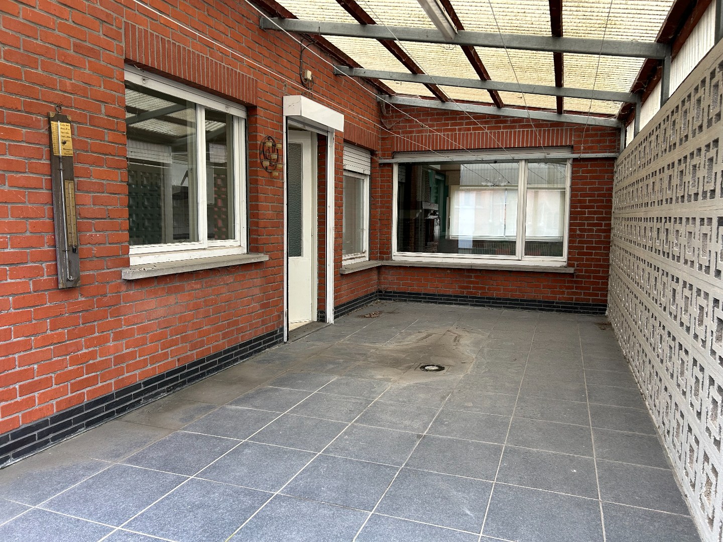 Halfopen, ruime woning met garage en tuin op 234 m² 
