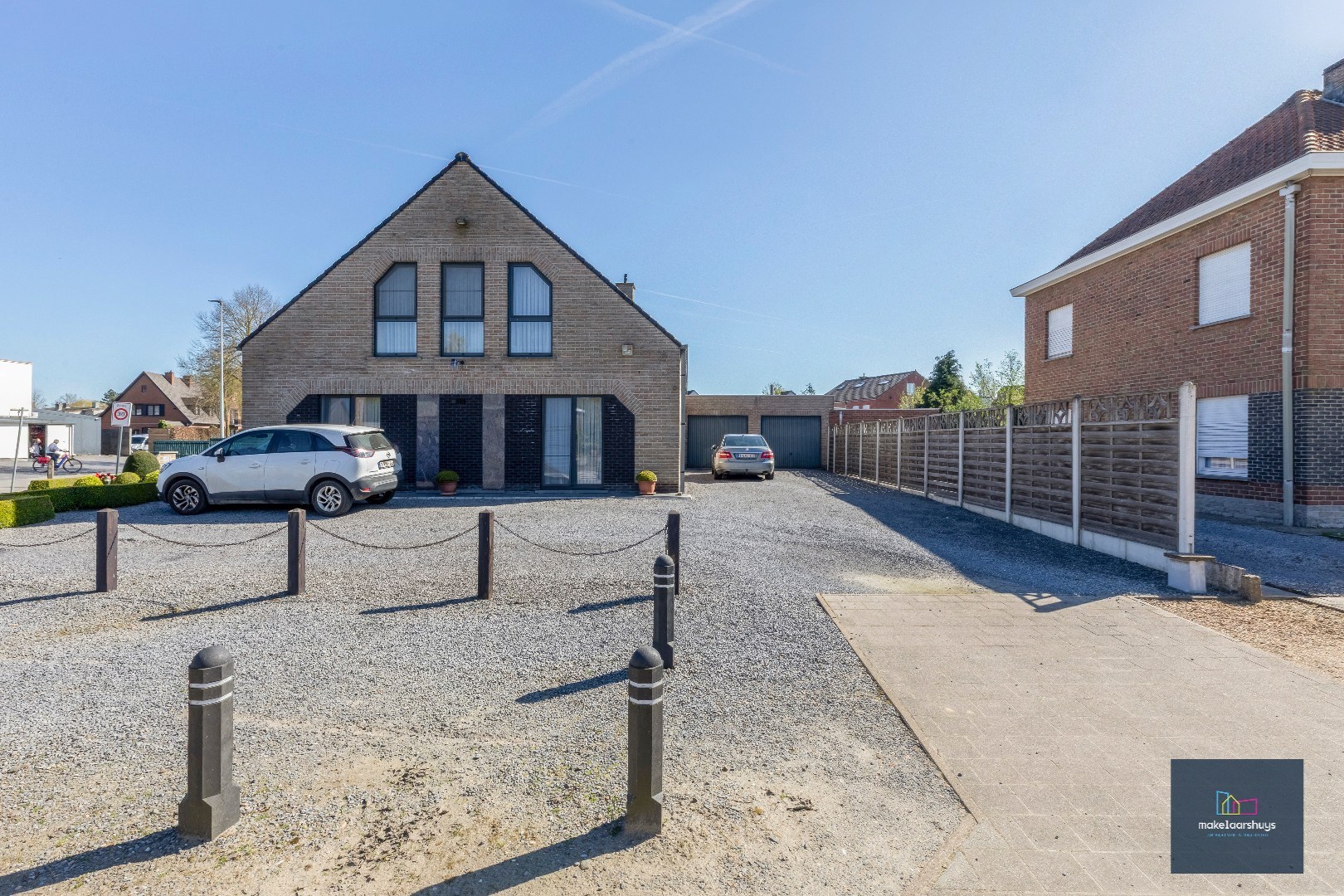 Ruime open bebouwing op een gunstige ligging te Drongen 