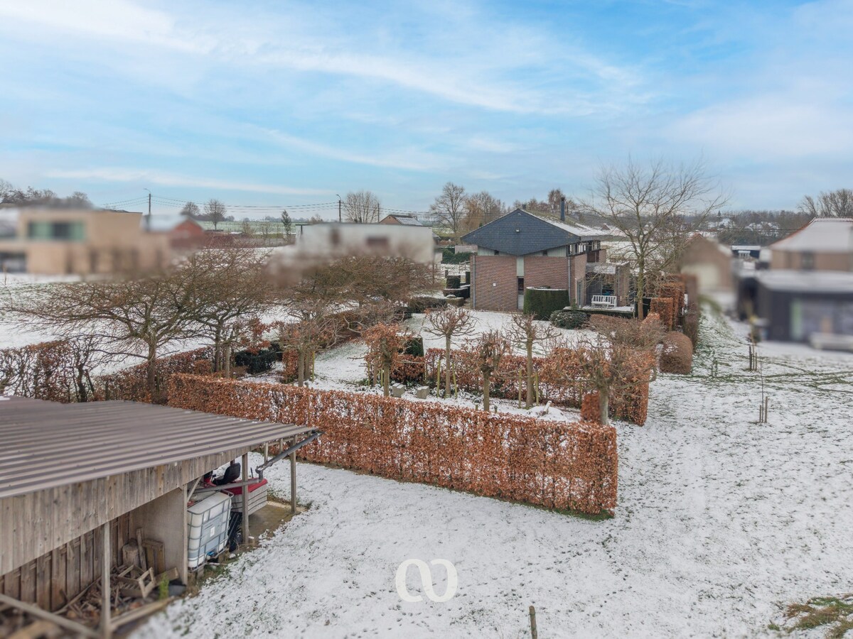 Bijzondere architectenwoning in groene en rustige omgeving 