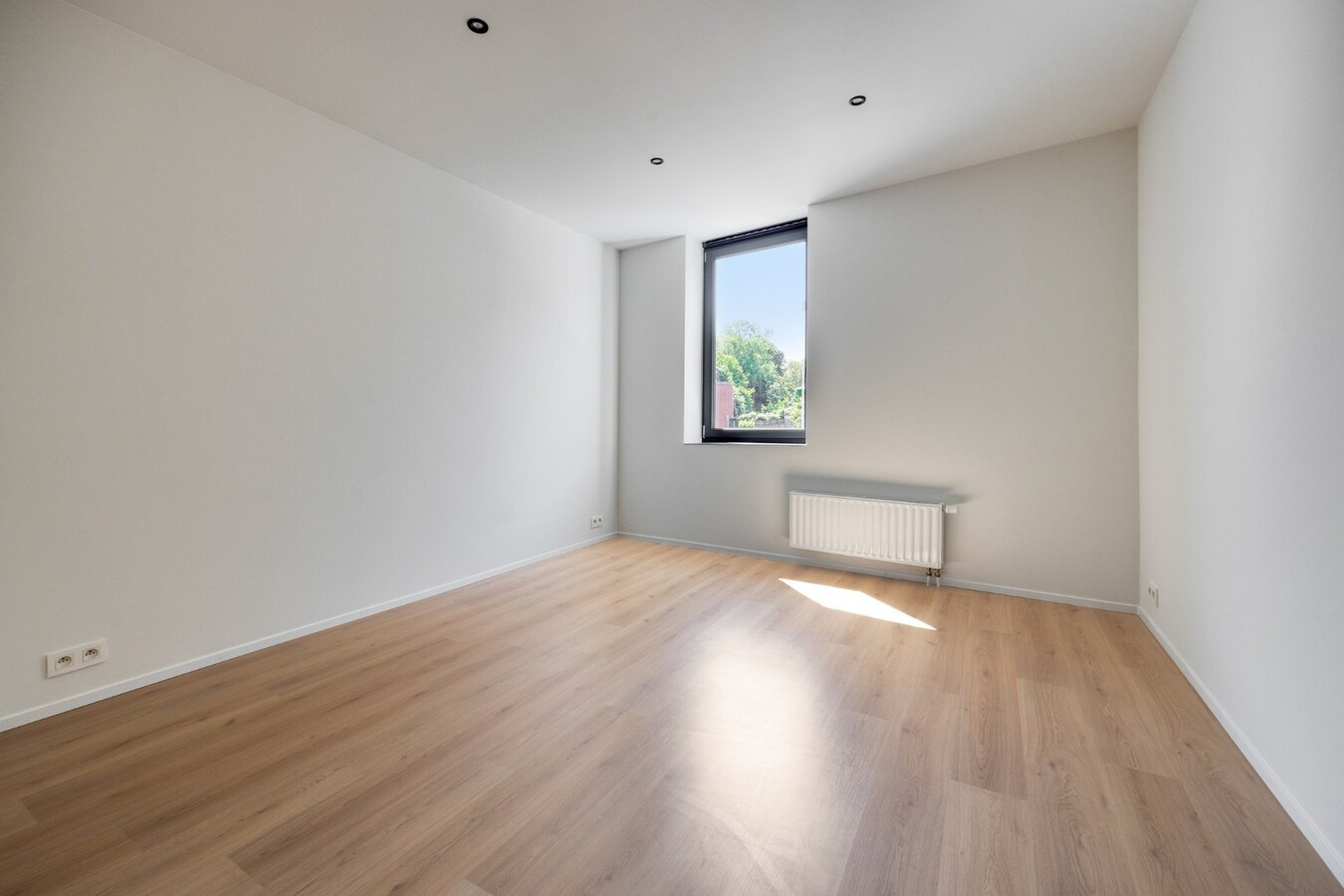 Prachtig volledig gerenoveerde woning met tuin en 3 slaapkamers in Tienen 