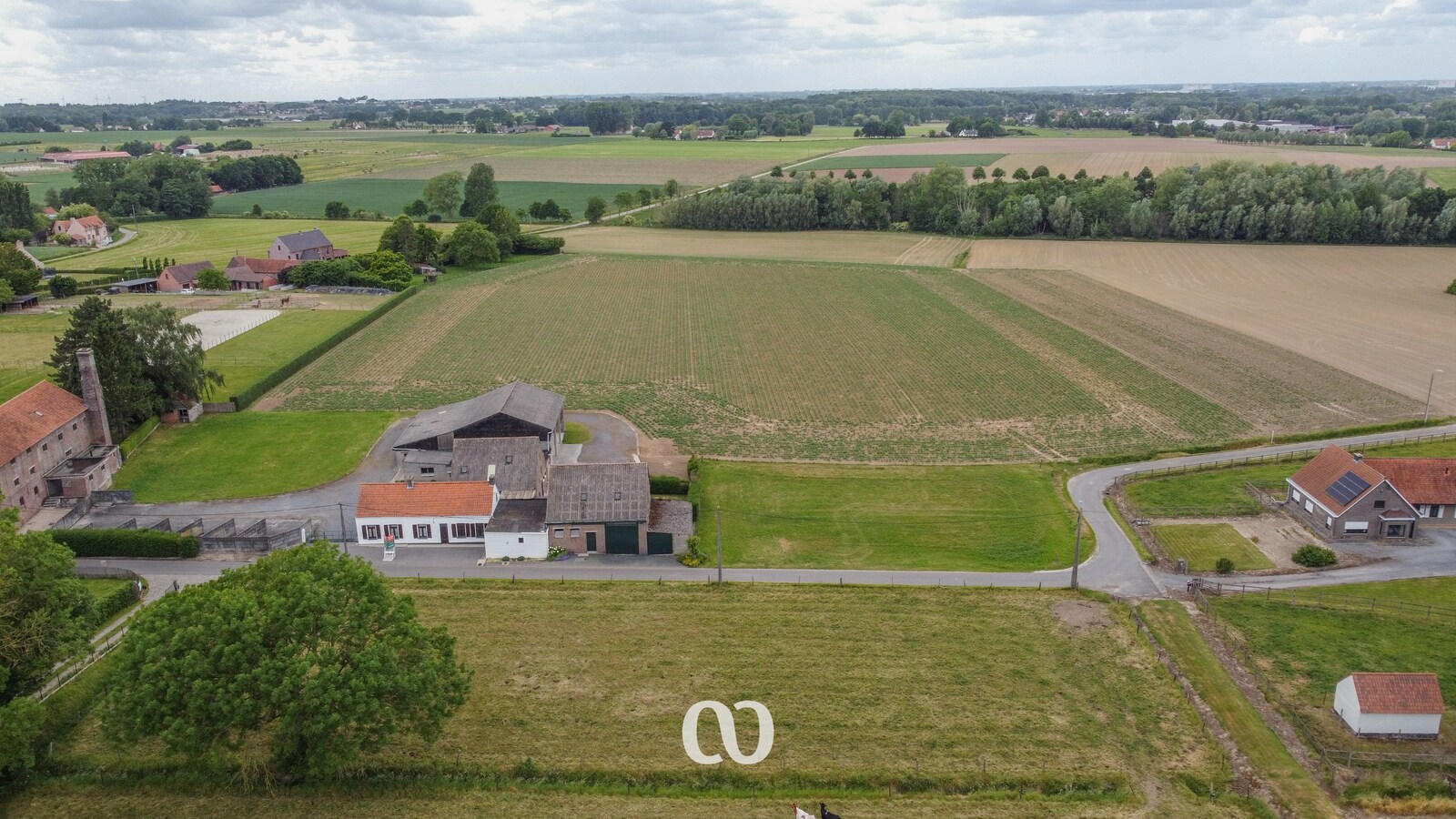 Prachtig gelegen hoeve met gronden op meer dan 3,5 ha 