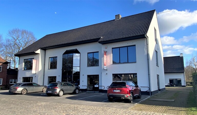 Kantoren aan Grote Steenweg in De Pinte