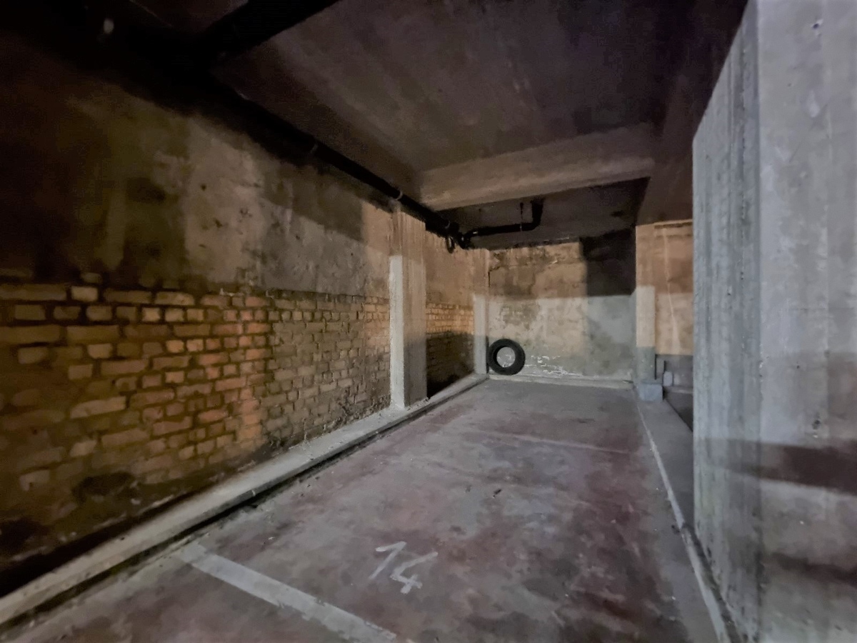 Autostandplaats vlakbij het A. Verweeplein - Knokke 