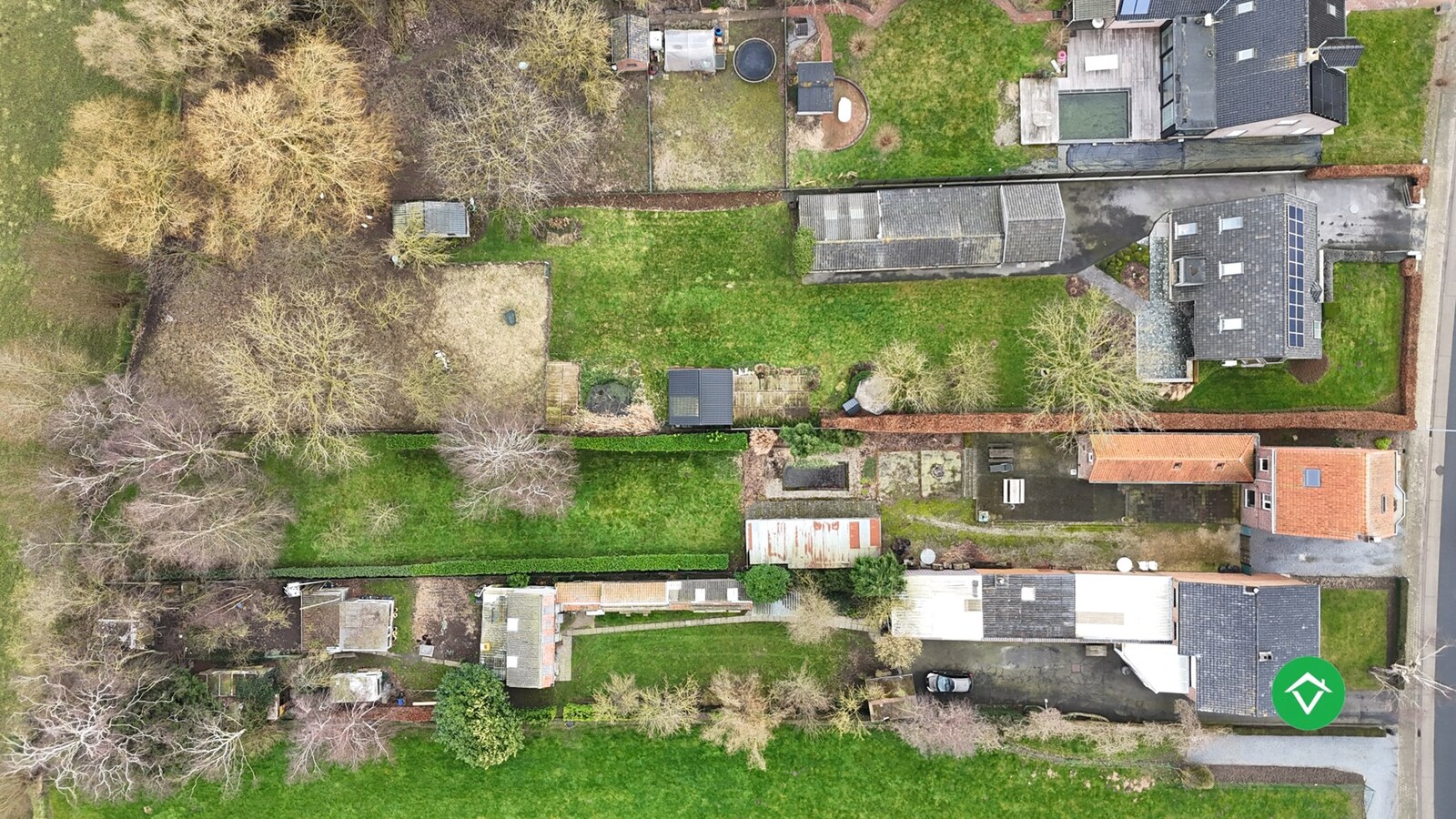 Instapklare open bebouwing op ruim perceel (1.426 m²) in rustige straat 