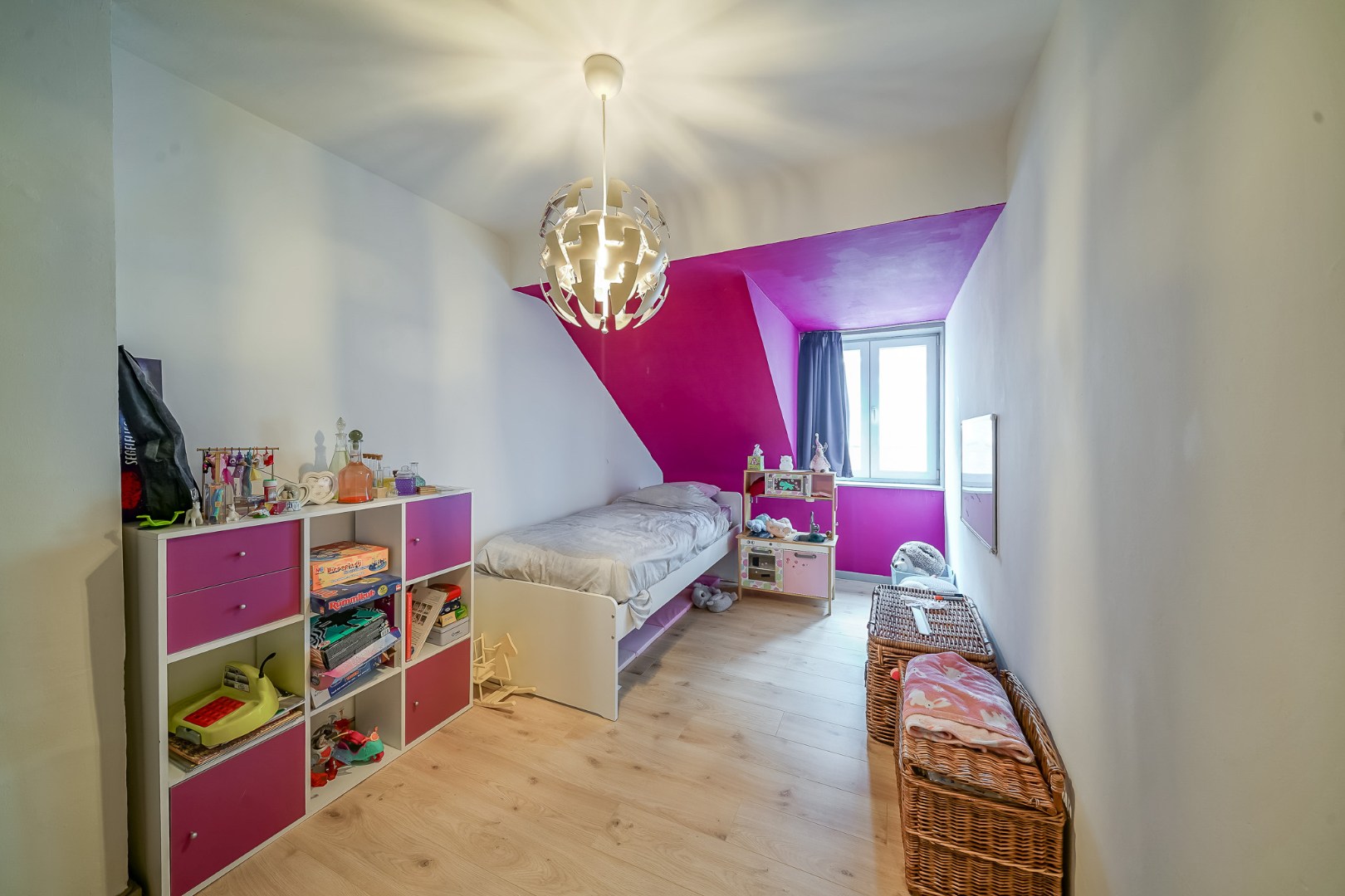 Verder af te werken woning met 5 slaapkamers in centrum Oostende 