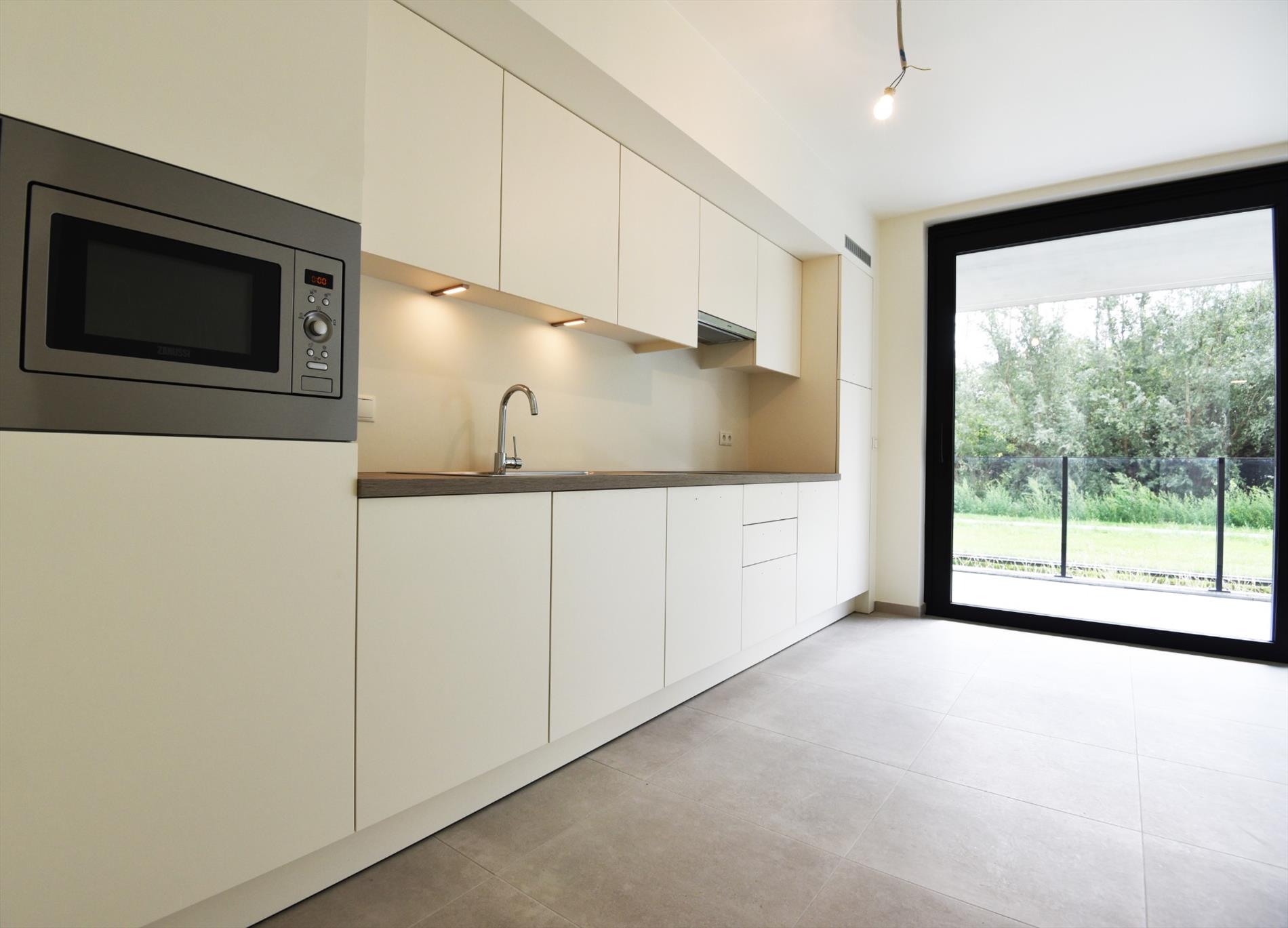 NIEUWBOUW gelijkvloers app. 1 slk, terras en autostaanplaats in 'Hof ter Ede' nabij Maldegem centrum 