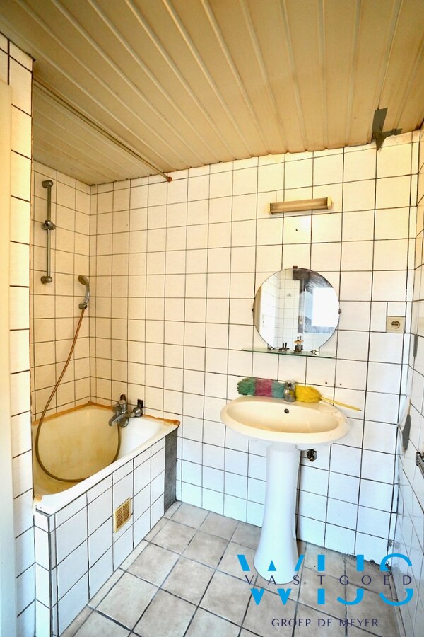Te renoveren woonhuis op 430m² te Rieme/ Ertvelde ! 