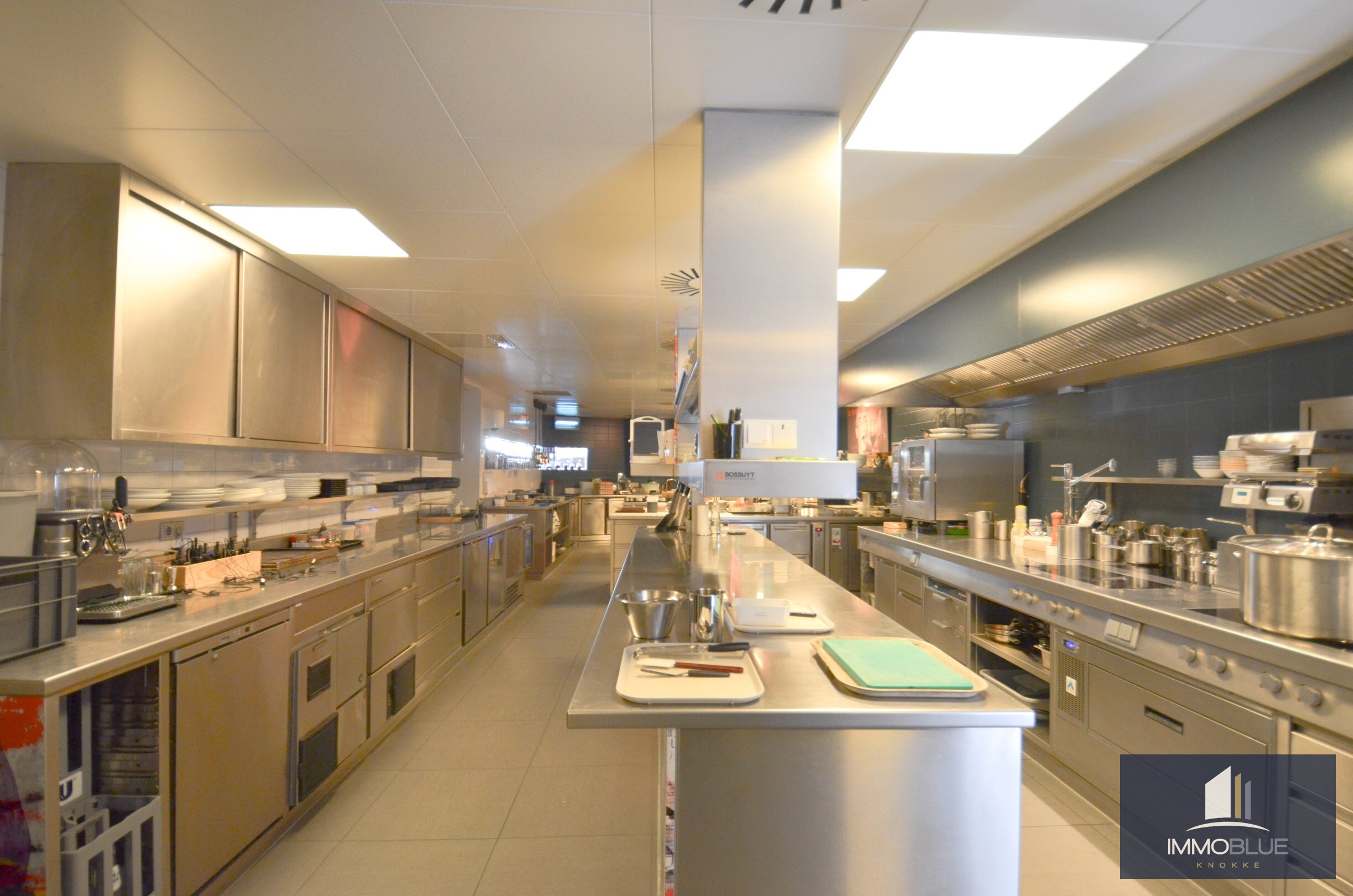 Propriété unique : Magnifique résidence/commerce situé(e) dans un emplacement d'exception au centre de Sluis. 