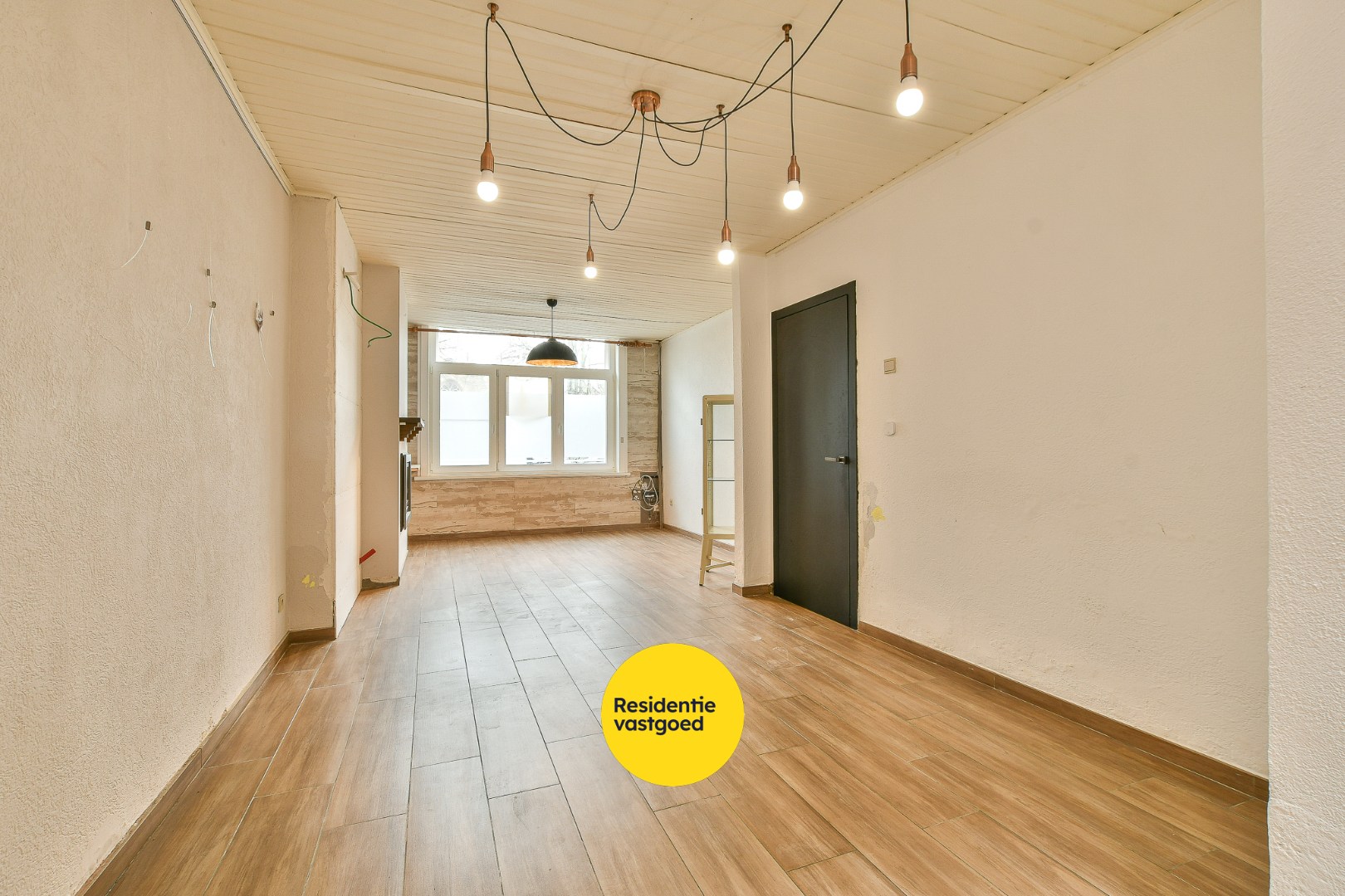 Charmante en verrassend ruime woning met terras in het centrum van Blankenberge! 