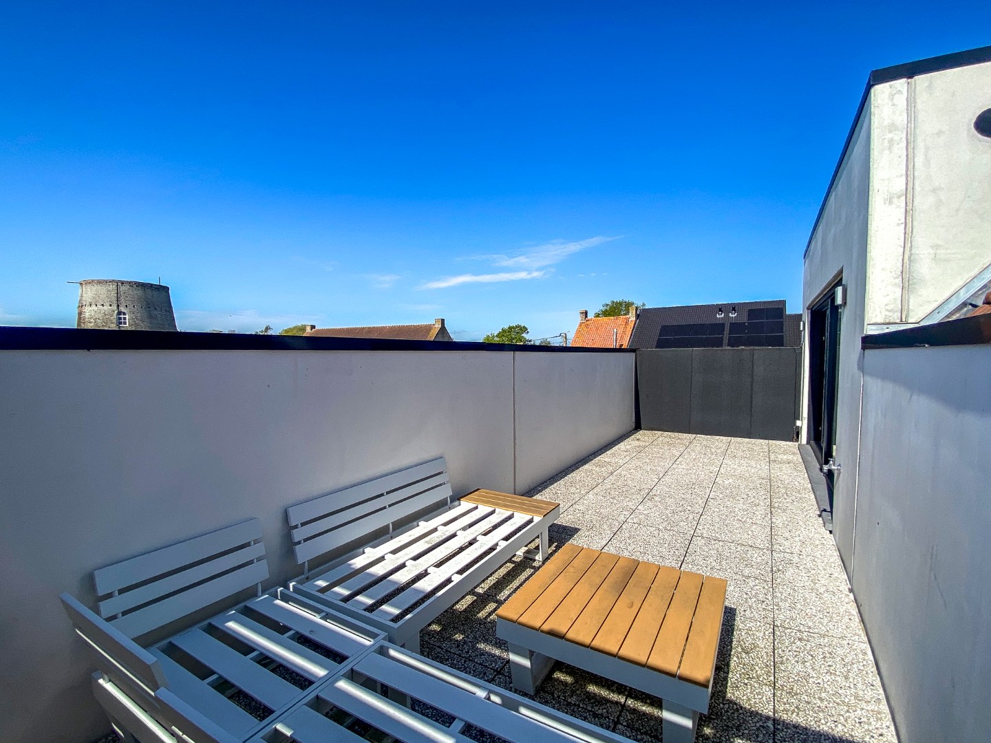 Ruim 2-slaapkamerappartement (129m²) te Leke (Diksmuide). 