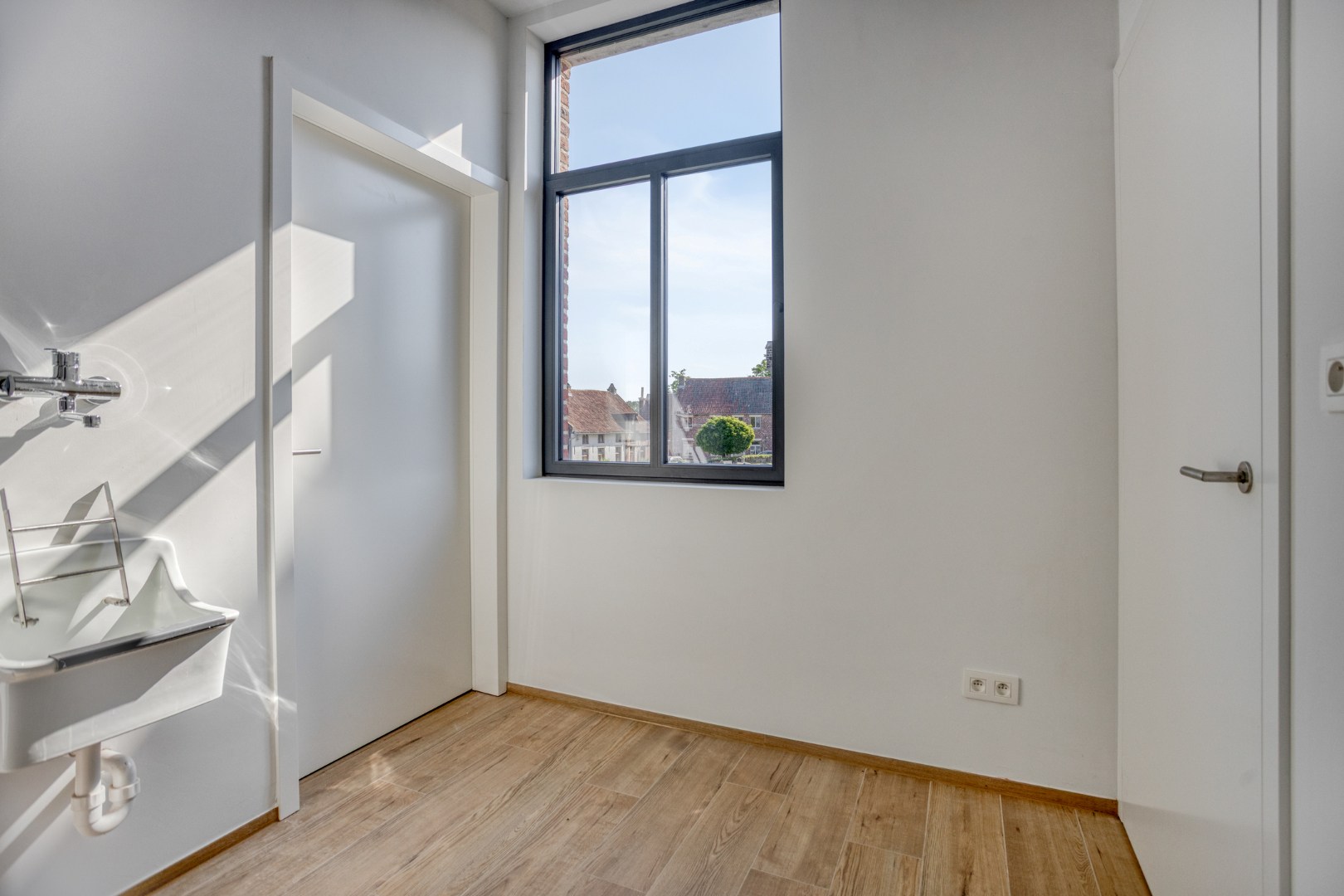 Volledig gerenoveerd appartement in Holsbeek met 3 slaapkamers en lift - EPC 72 Kwh/m² 