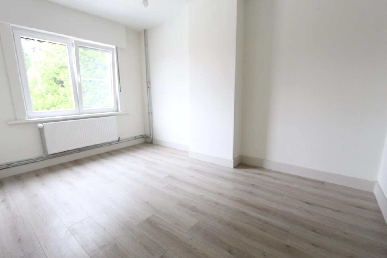 Woning met 3 slaapkamers en garage centrum-Ardooie 