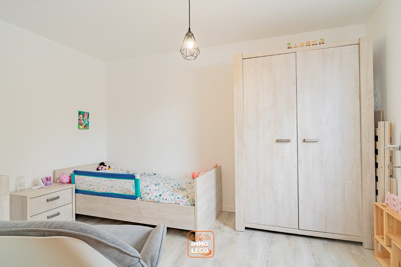 Maison rénovée avec de beaux volumes, 3 chambres et jardin ! 