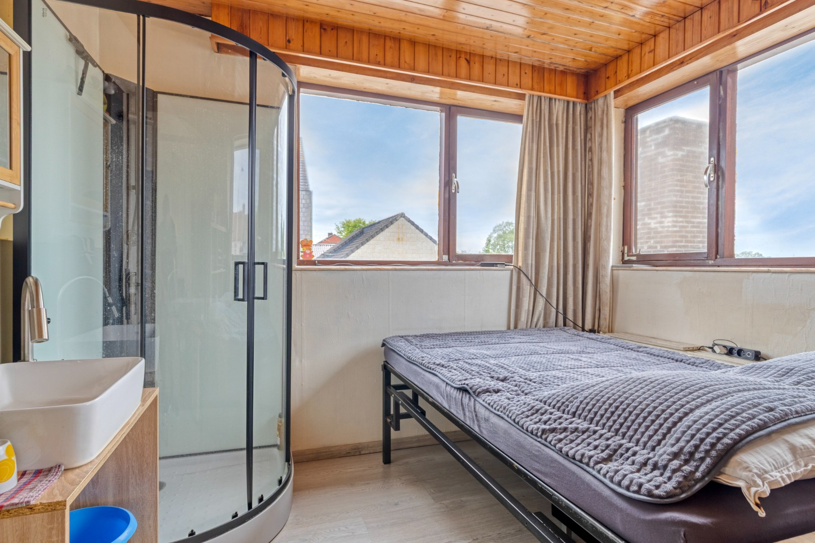 Ruime gezinswoning met 4 slpk. op een perceel van 3.206 m² in Geel 