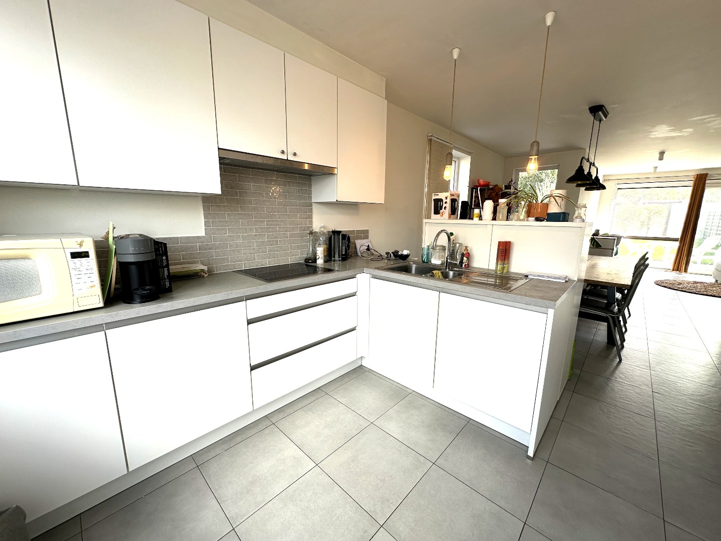 Perfect uitgeruste energiezuinige woning met 4 slpk, tuin en garage, Torhout 