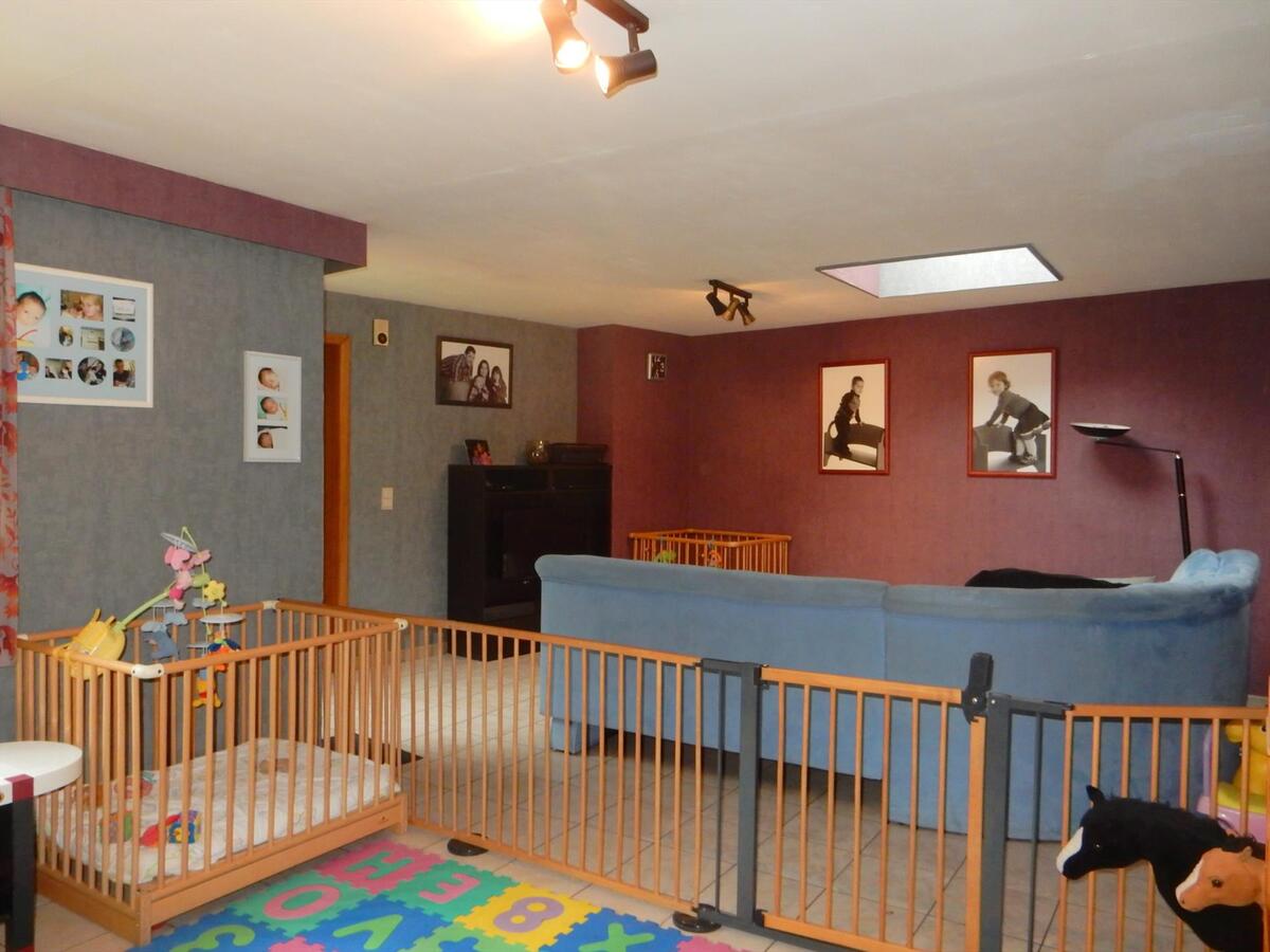 Ruime woning in centrum Jabbeke 