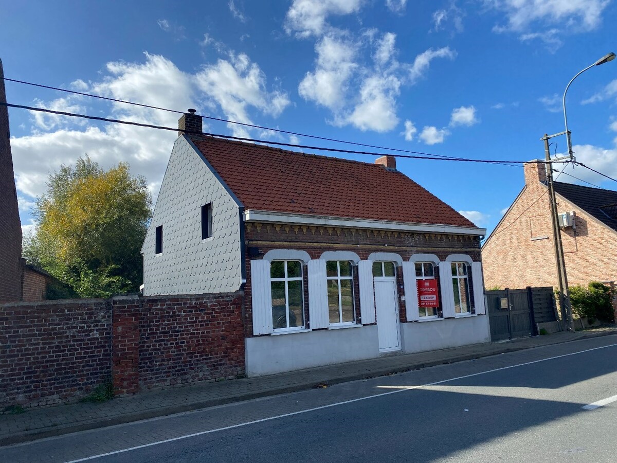 Vrijstaande woning op ruim perceel van 896m² 