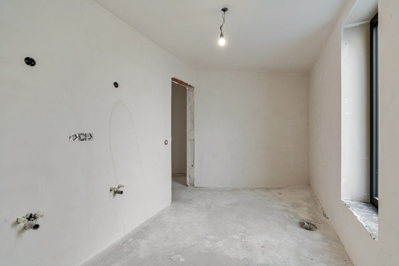 Duurzame BEN-nieuwbouwwoning casco+ met 4 slpk en zuidgerichte tuin. 