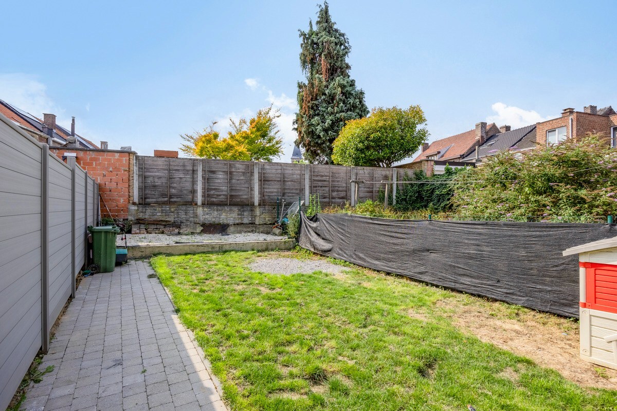 Prachtige rijwoning 3 slaapkamers en zonnige tuin te Tienen 