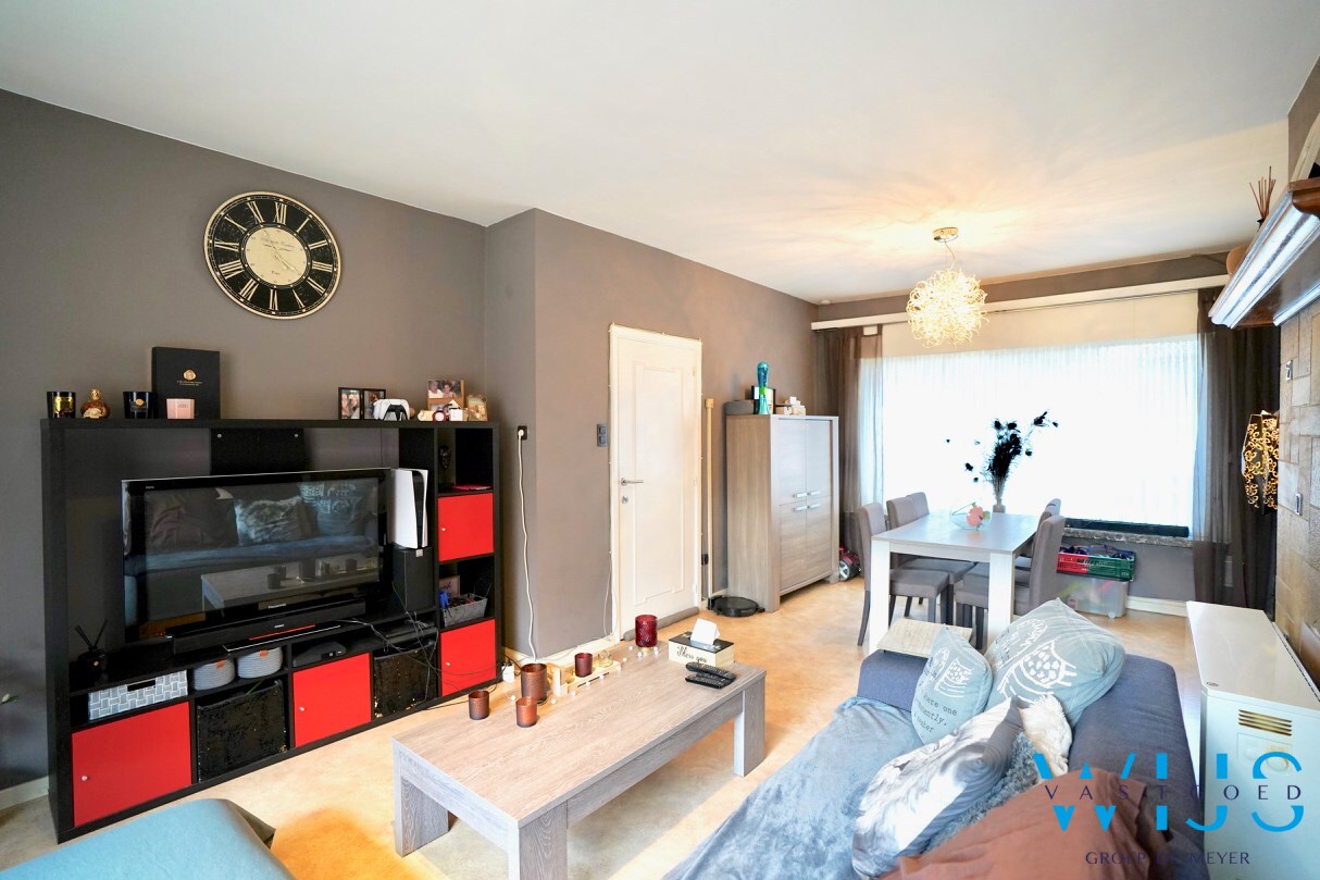 Toffe gezinswoning met garage in het CENTRUM VAN ERTVELDE ! 