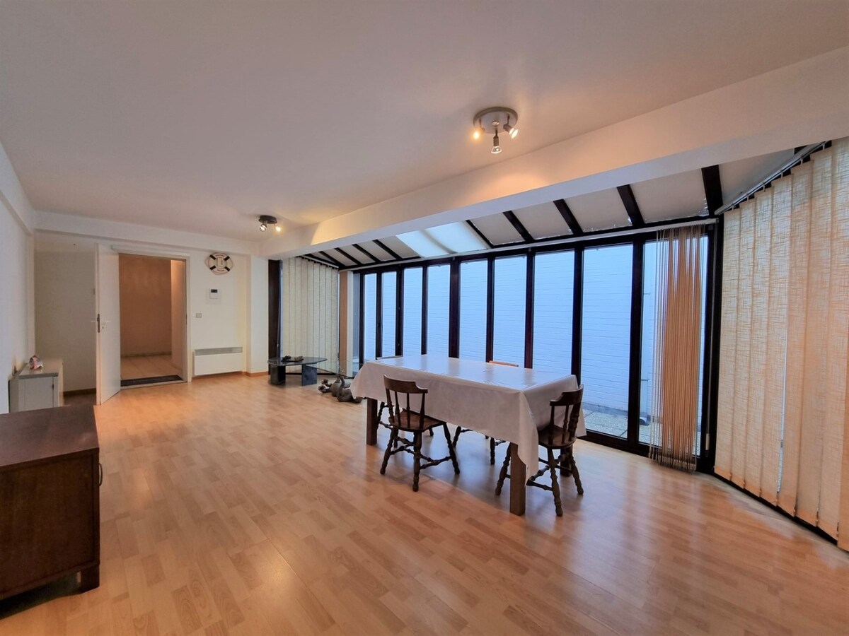 Uitzonderlijk groot (+- 170 m²!!) gelijkvloers appartement vlakbij het strand - Heist 