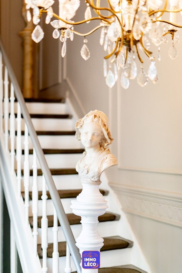 Maison Bourgeoise en parfait état d'entretien, dans le cœur du village de Dottignies ! 