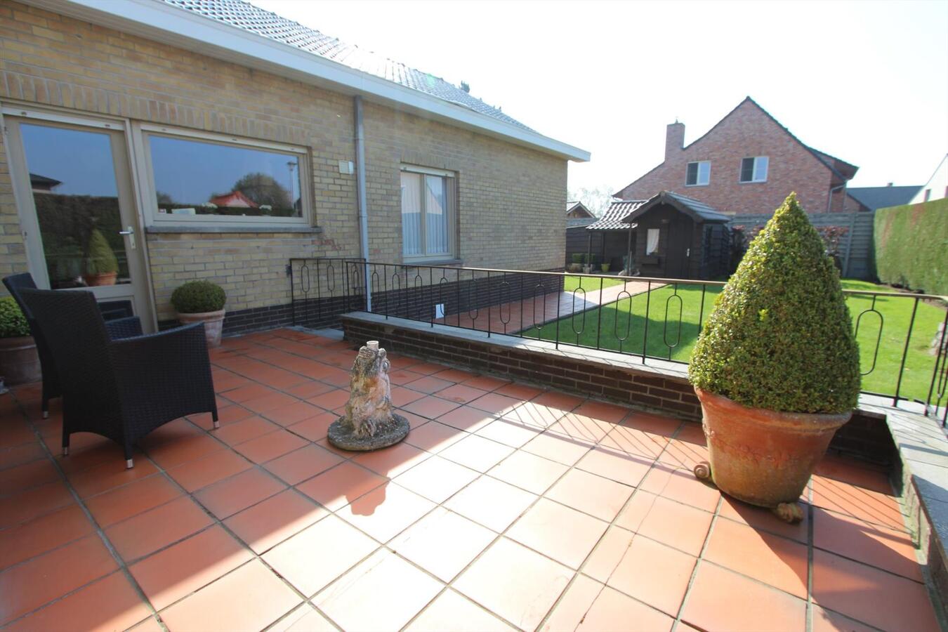 VERKOCHT IN UW BUURT ! 