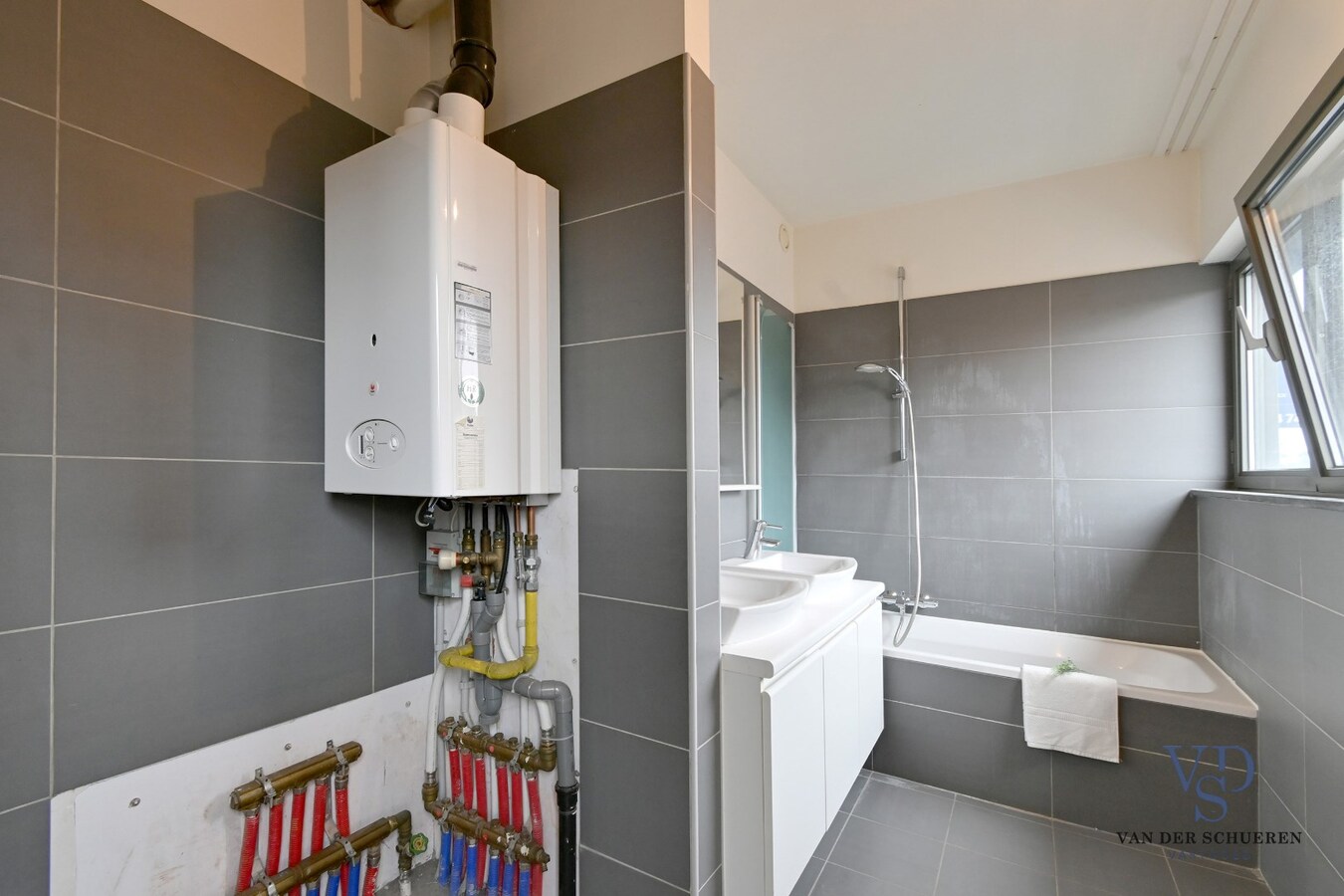 Eigentijds appartement in centrum Eke. 