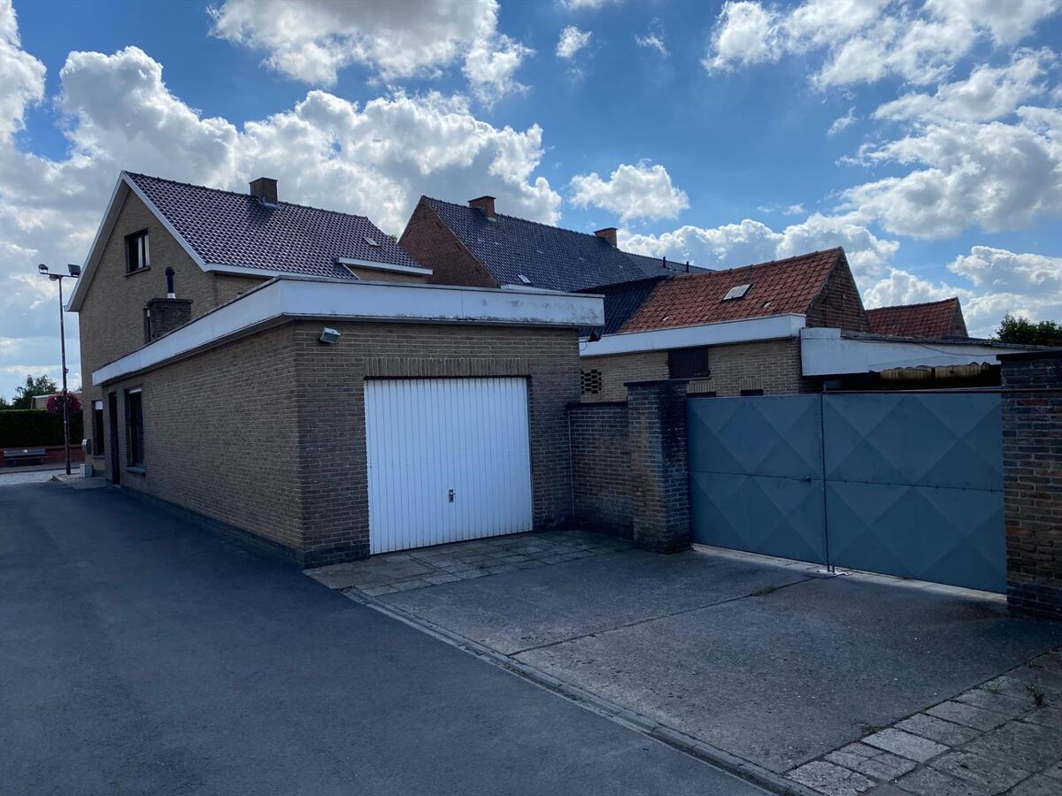 Woning met 3 slaapkamers en bureauruimte te Kortemark 