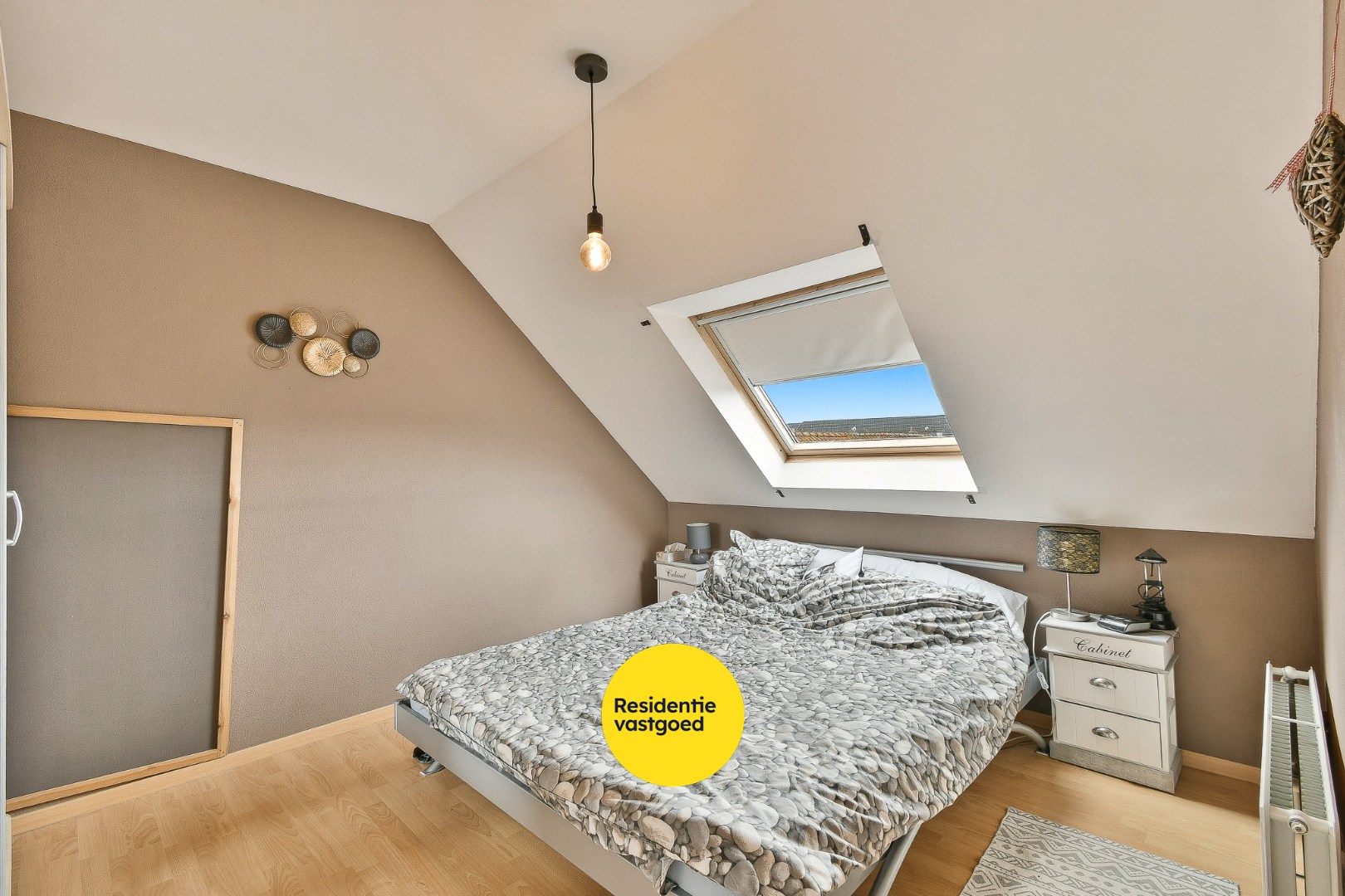 Duplex-appartement in rustige residentie met twee slaapkamers en terras 