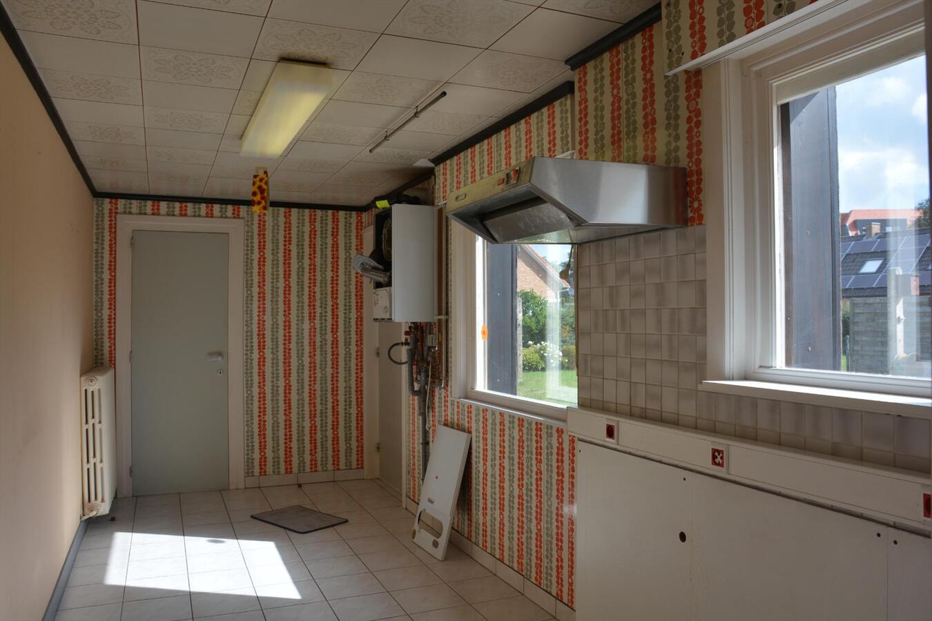 Op te knappen woning in rustige straat 