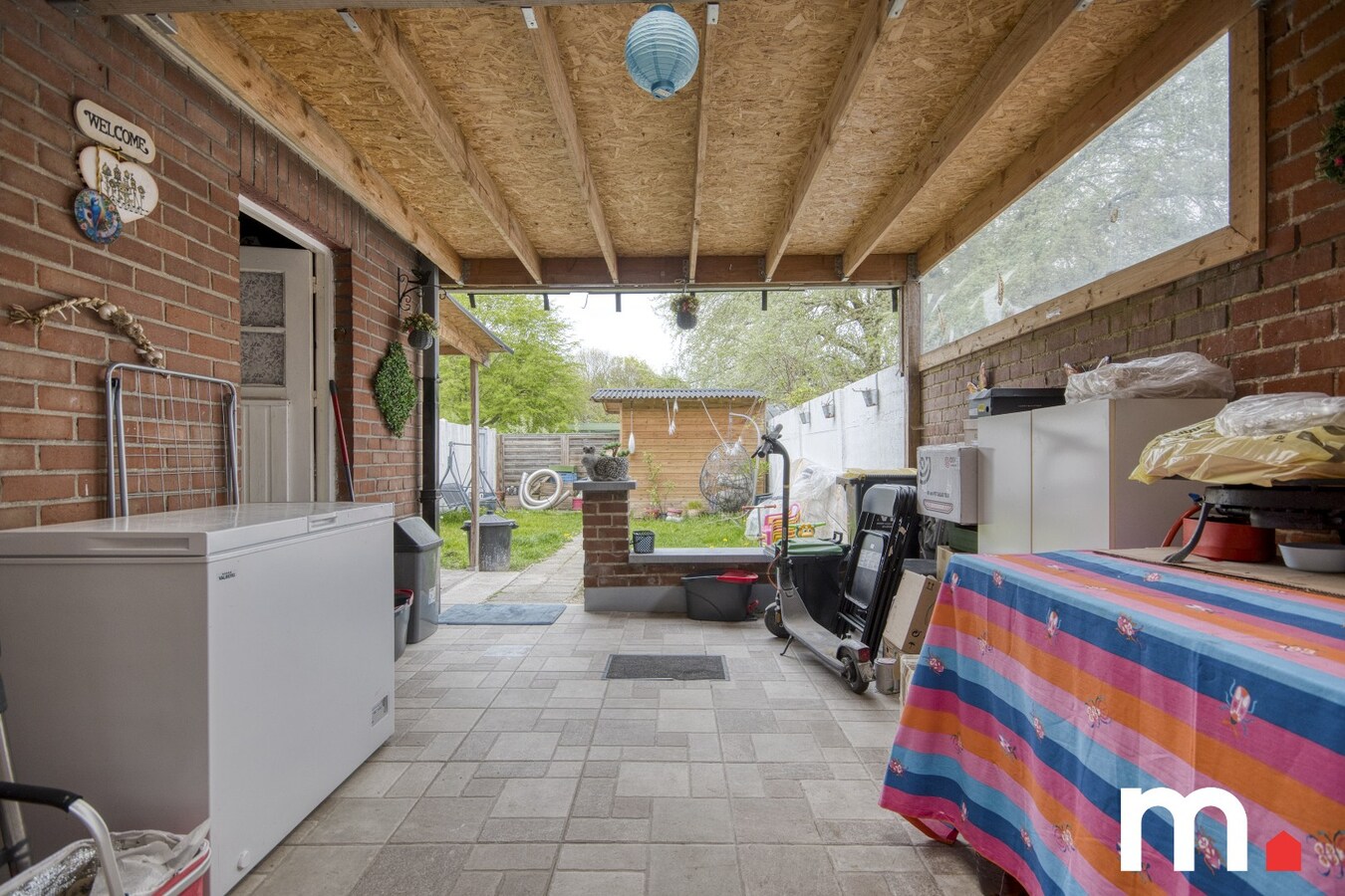 Instapklare woning te Ingelmunster met 3 slaapkamers en uitweg achteraan! 