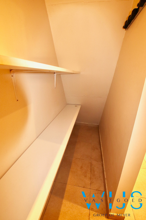 Instapklare en leuke gezinswoning in hartje EEKLO ! 