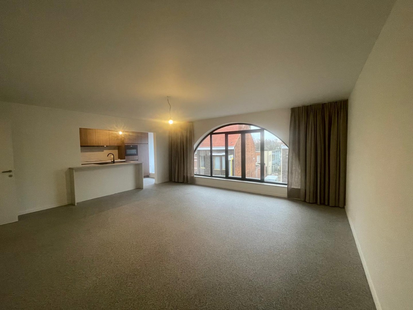 Ruim, energiezuinig appartement met 2 slaapkamers, in het centrum van Geel! 