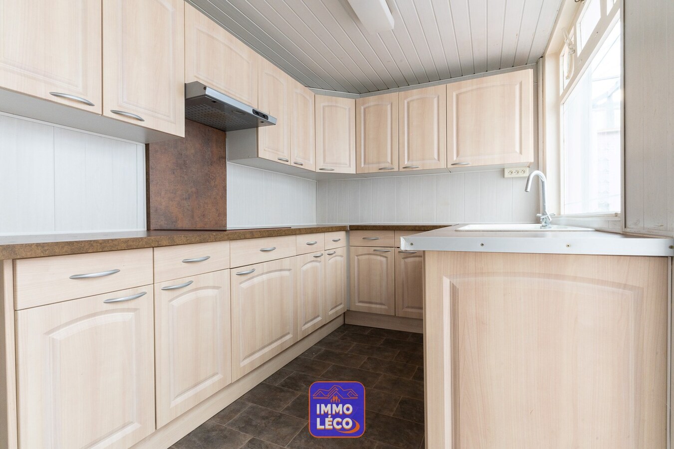 Maison avec jardin dans une rue calme, excellent potentiel ! 