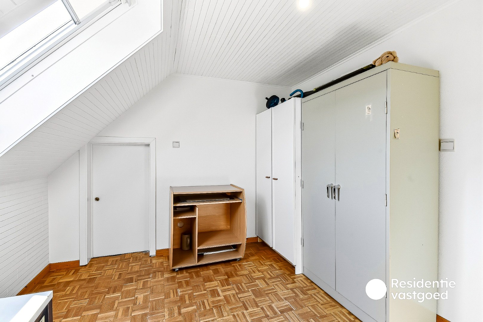 Ruime villa met 4 slaapkamers 