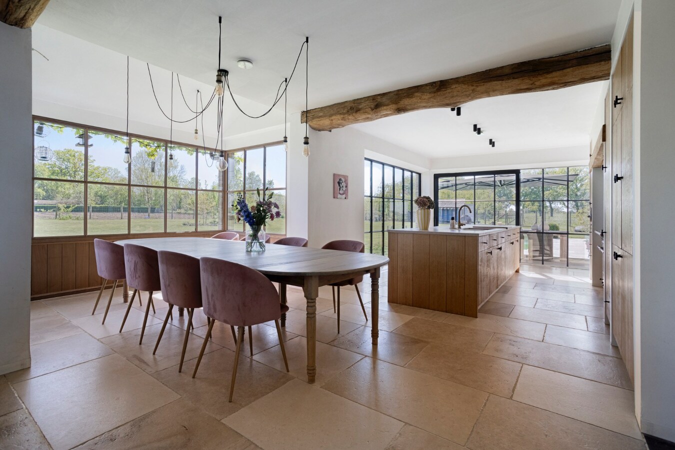Uitzonderlijk gelegen landelijke villa in Anzegem | 2300m2 | vergezichten 