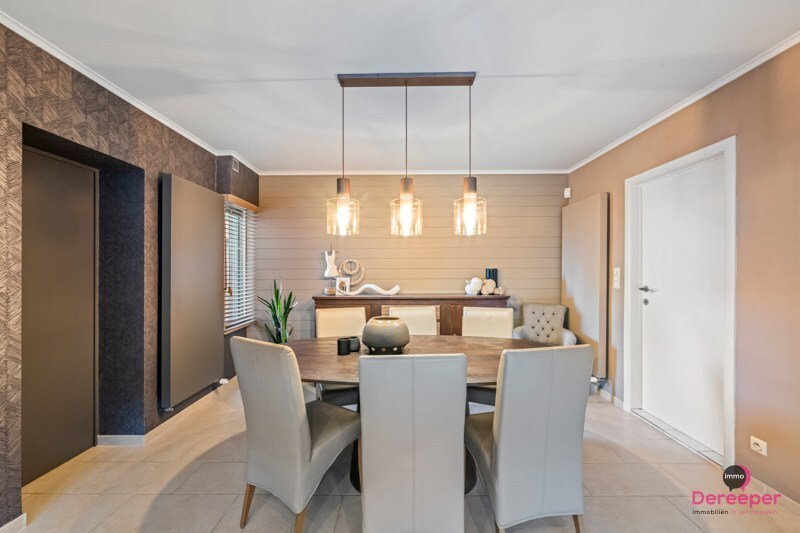 Commercieel sterk handelspand met woonst en opslag op topligging – alles op één perceel van 817m² 