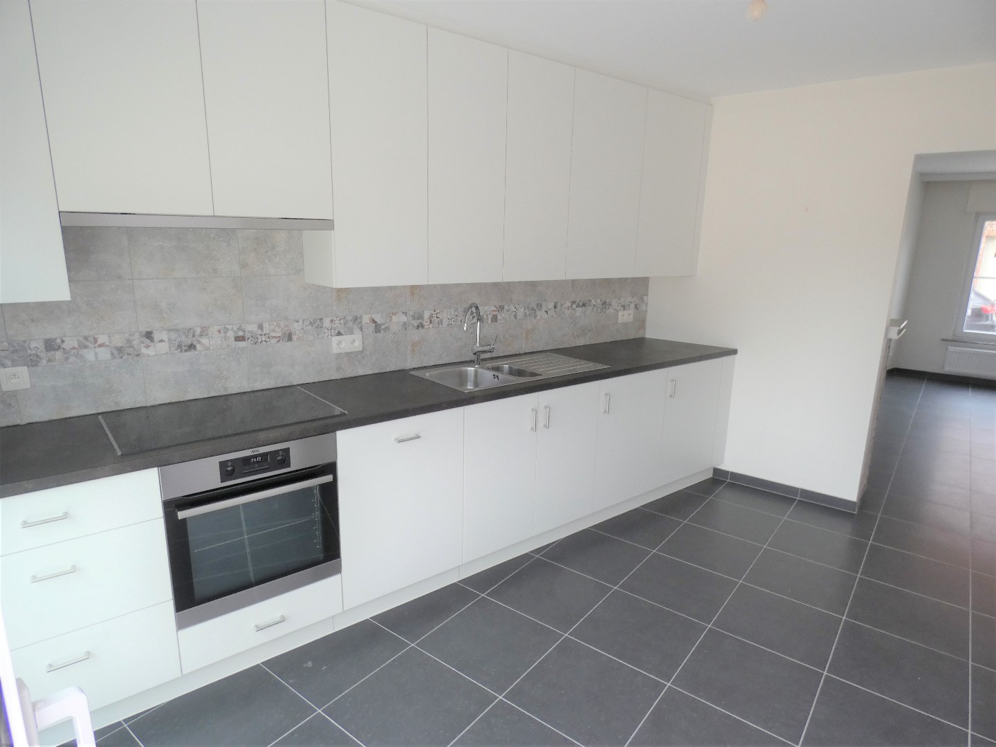 Instapklare woning met 3 slpk en gezellige tuin, Aartrijke 