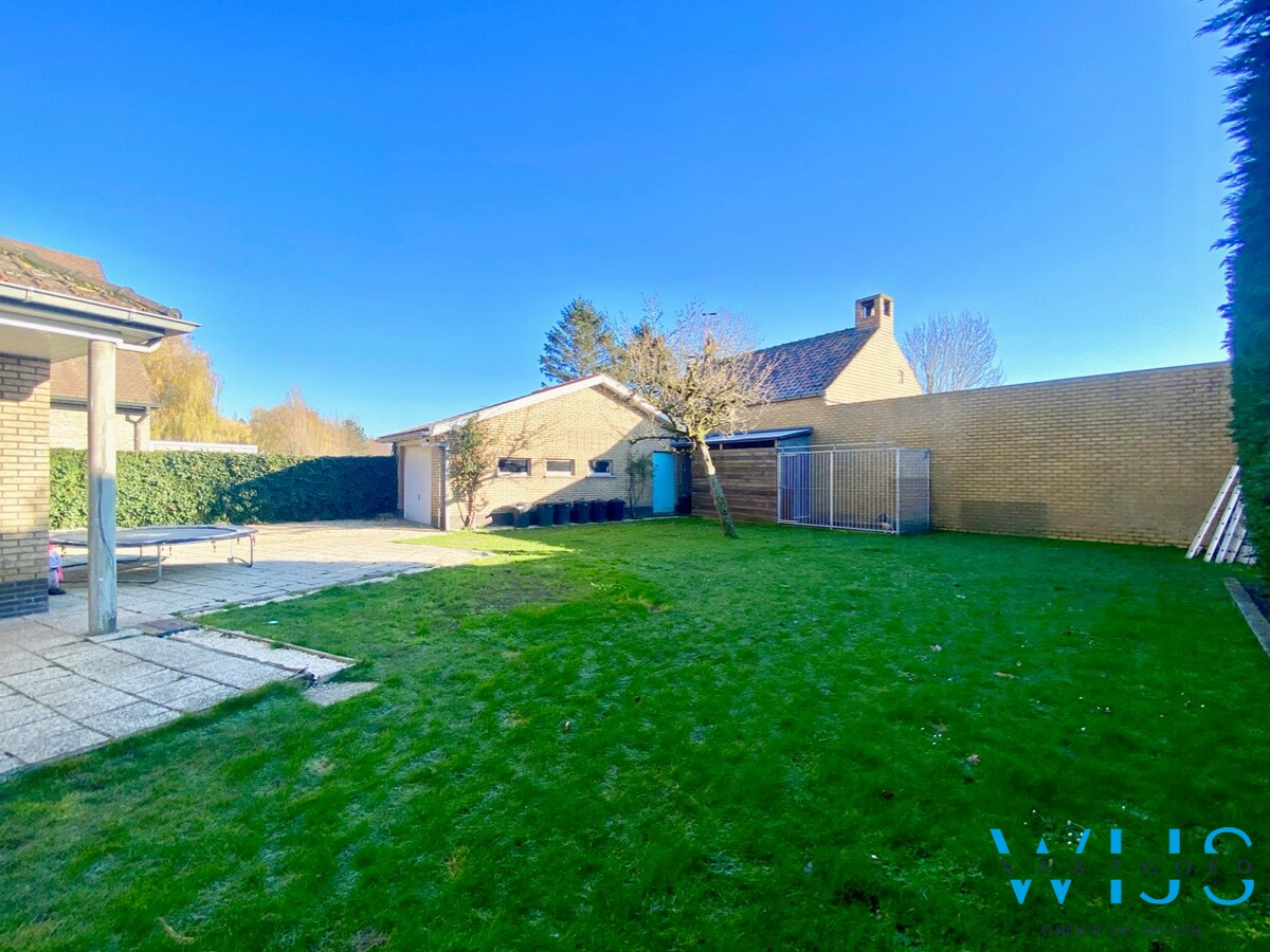 Tof woonhuis met 3 slaapkamers en tuin te Boekhoute ! 