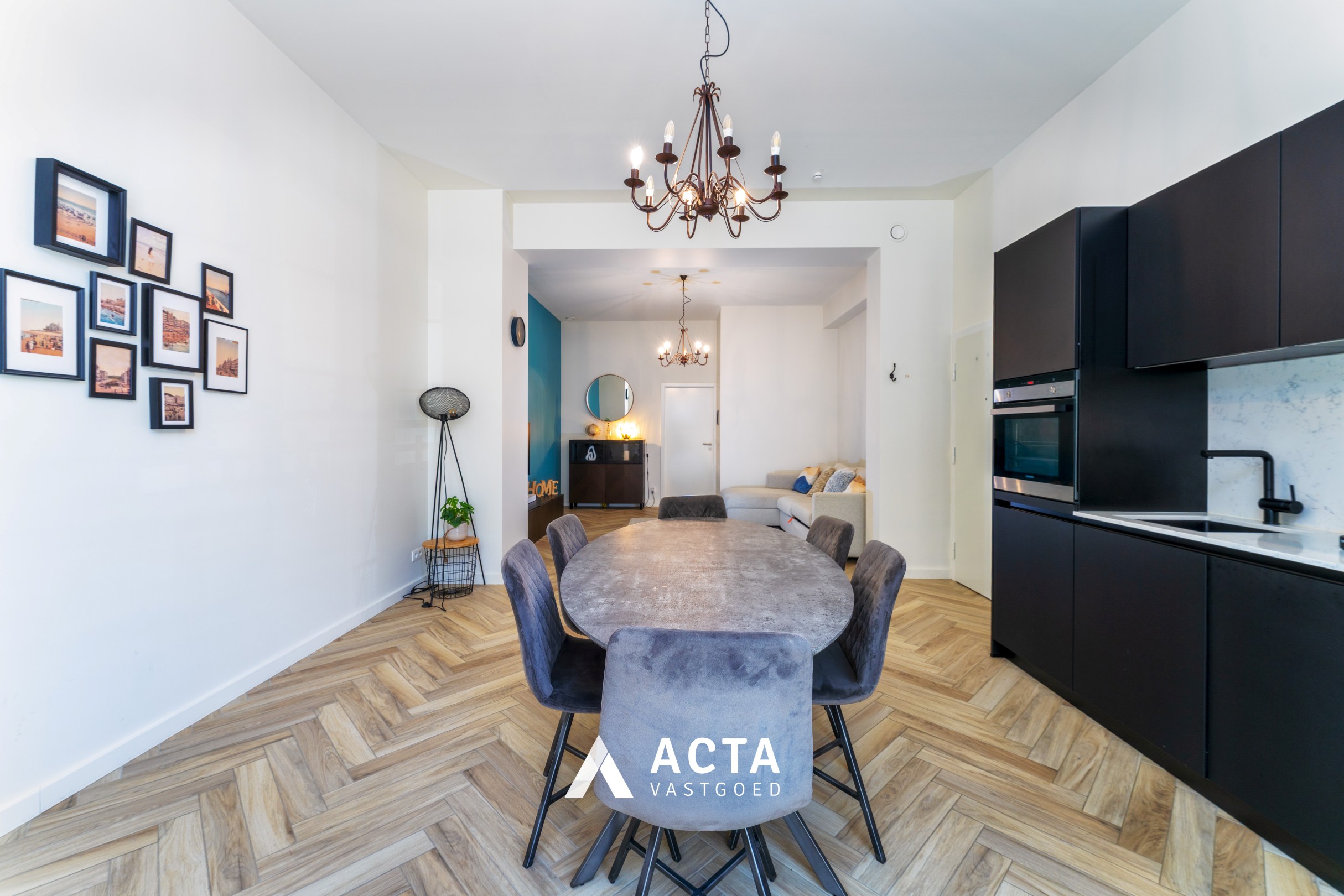 Luxueus gelijkvloersappartement met terras nabij Zeedijk van Mariakerke 