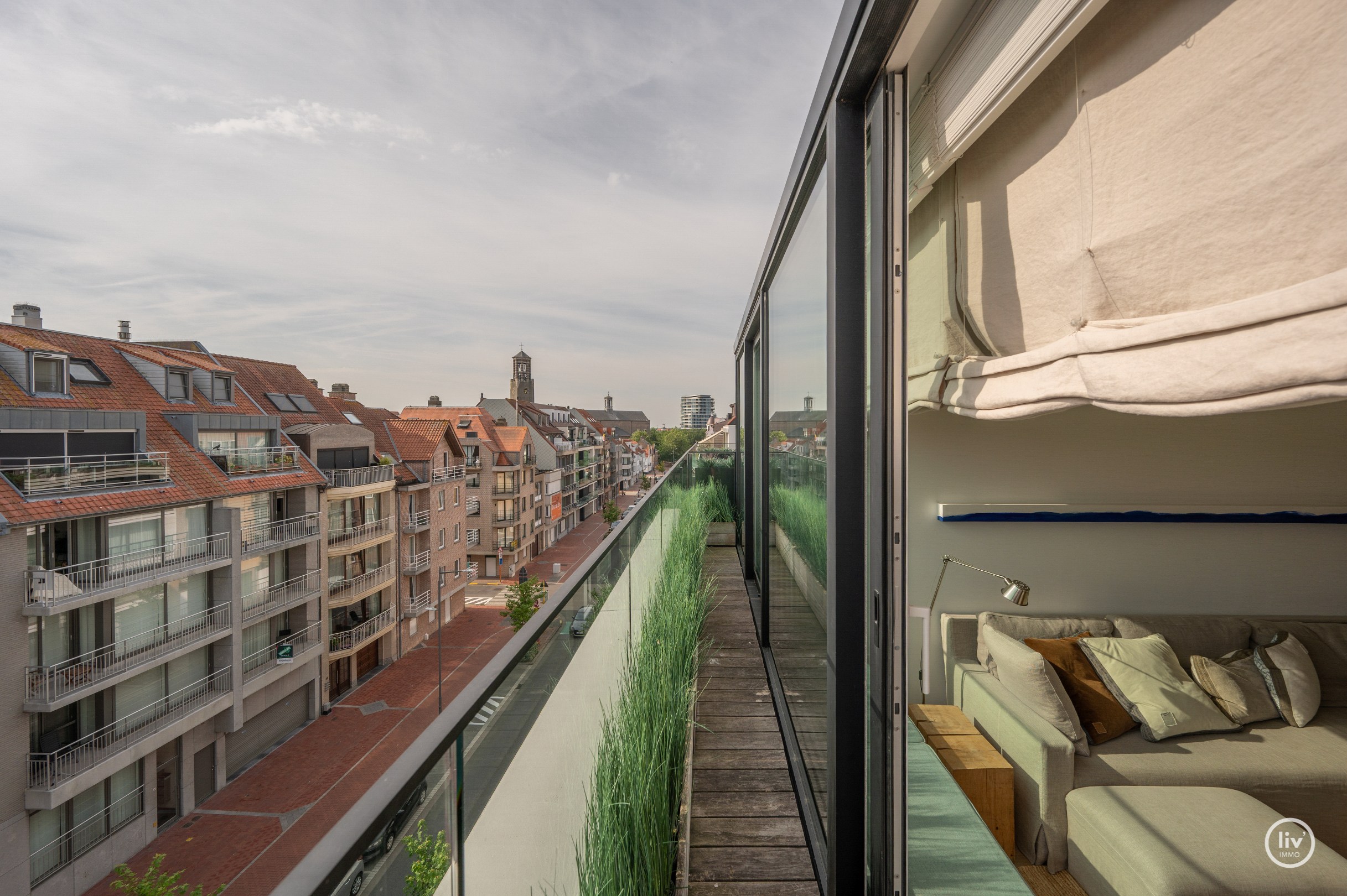 Appartement duplex unique avec 4 chambres dans une résidence récente au centre de Knokke. 
