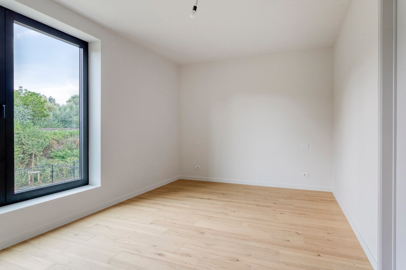 Te huur: ruime nieuwbouwwoning met 3 slaapkamers nabij het centrum van Oudenaarde 