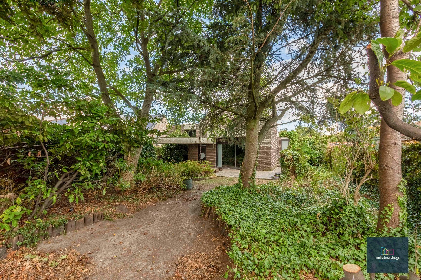 Architecturale woning op een rustige ligging 