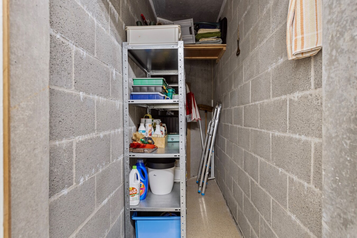 Uitzonderlijk goed onderhouden hoekappartement - 2 slaapkamers 