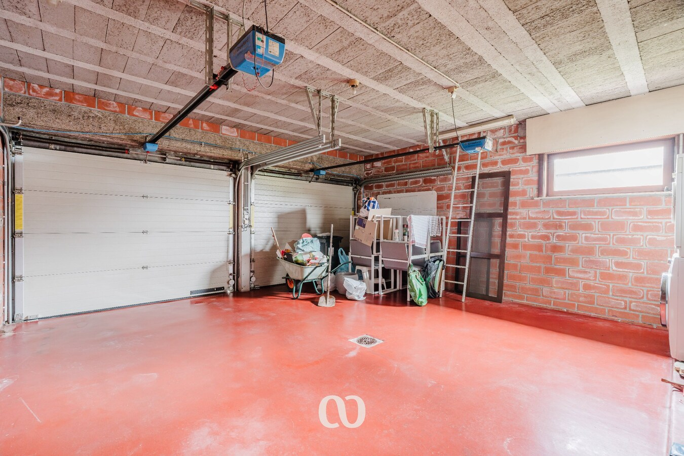 Zeer ruime woning met uitbreidingsmogelijkheden in rustige woonwijk te Kruisem 