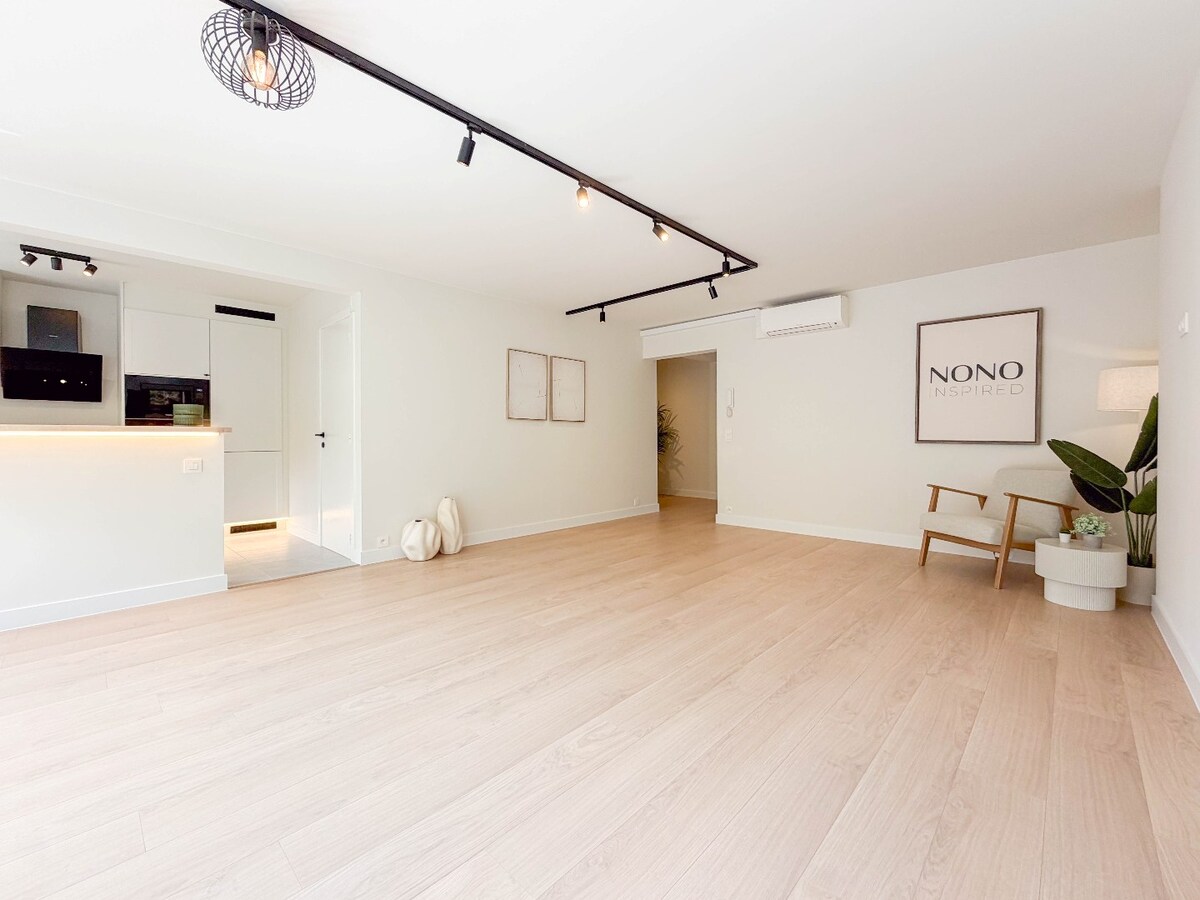 TOPPER ! Appartement op topligging met groot terras van maar liefst 30 m2 ! *** NONO INSPIRED *** 