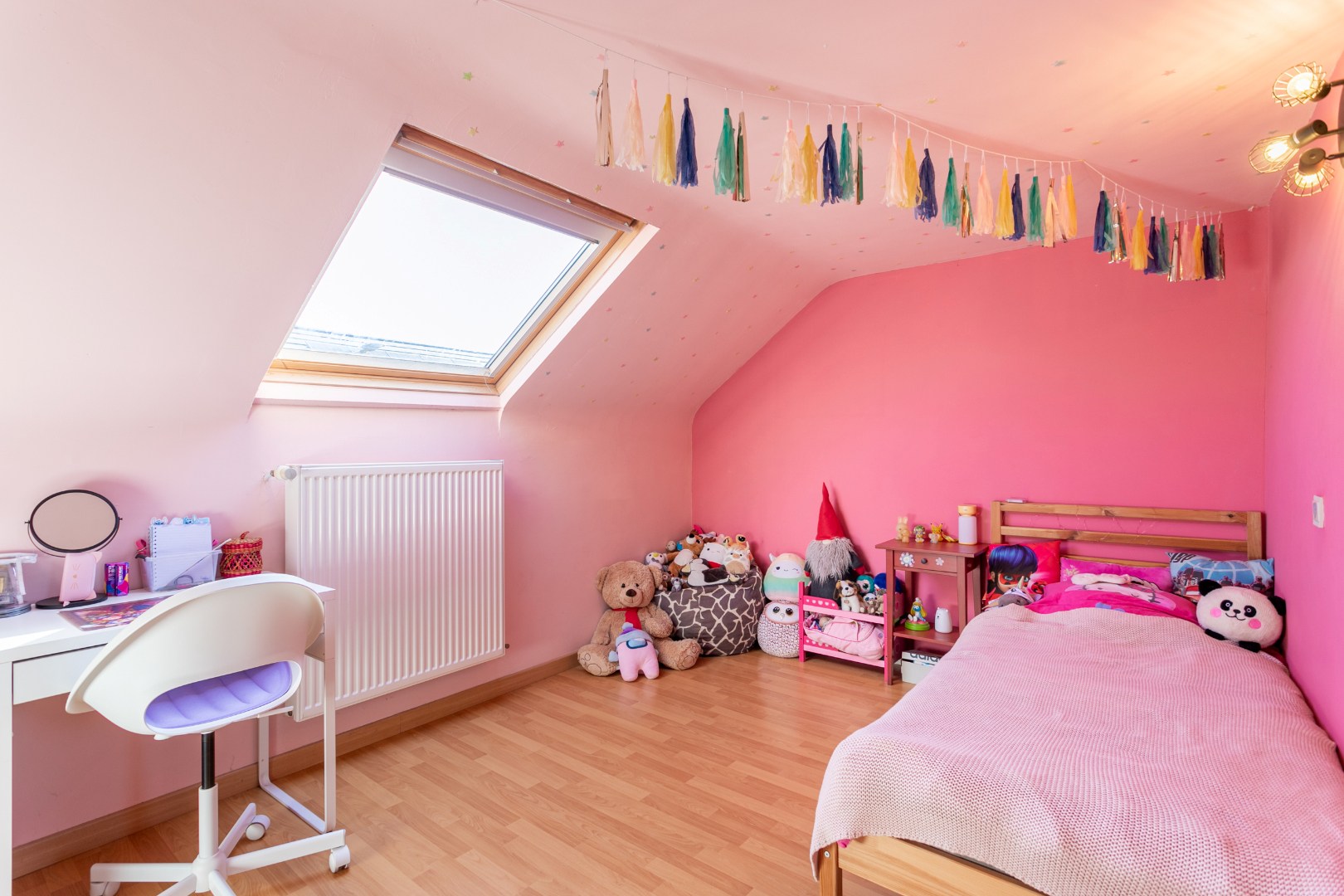 Instapklare woning met 3 slpk. , tuin en terras te Lembeek 